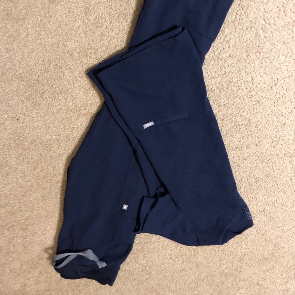 Figs scrub set - navy blue.